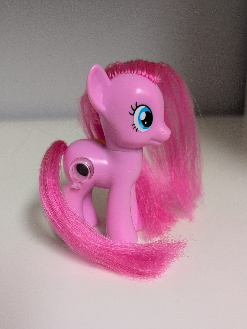 My Little Pony Pinkie Pie Explore Equestria Magical Scene 3" Brushable Hair 2010 - Picture 2 of 6